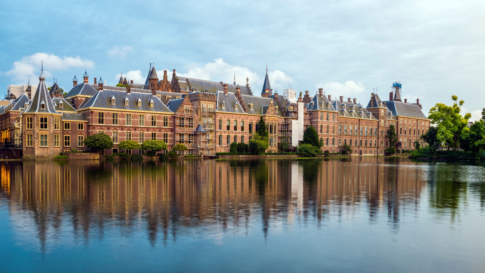 binnenhof-palace-hague