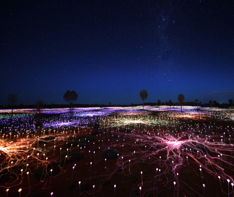 uluru-bruce-munro-field-of-light