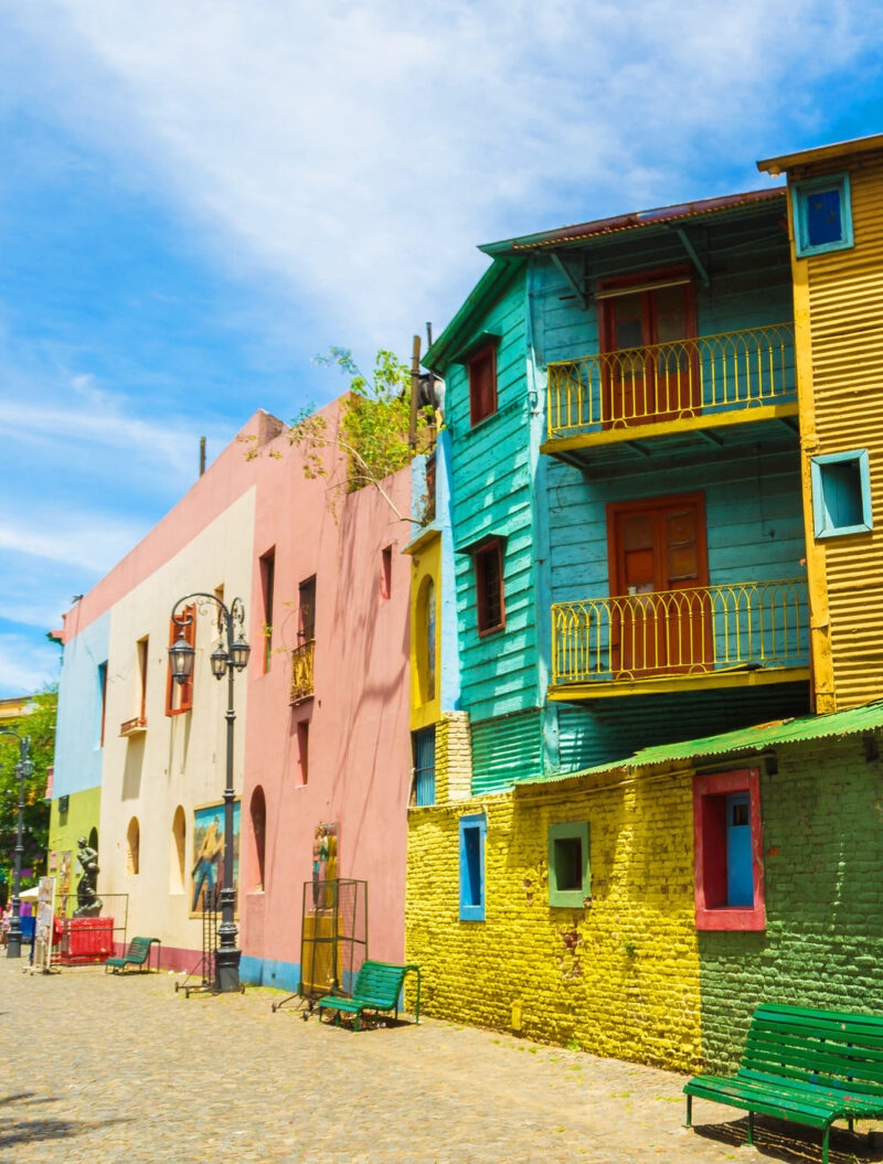 Jacada Buenos Aires - colourful buildings line a street
