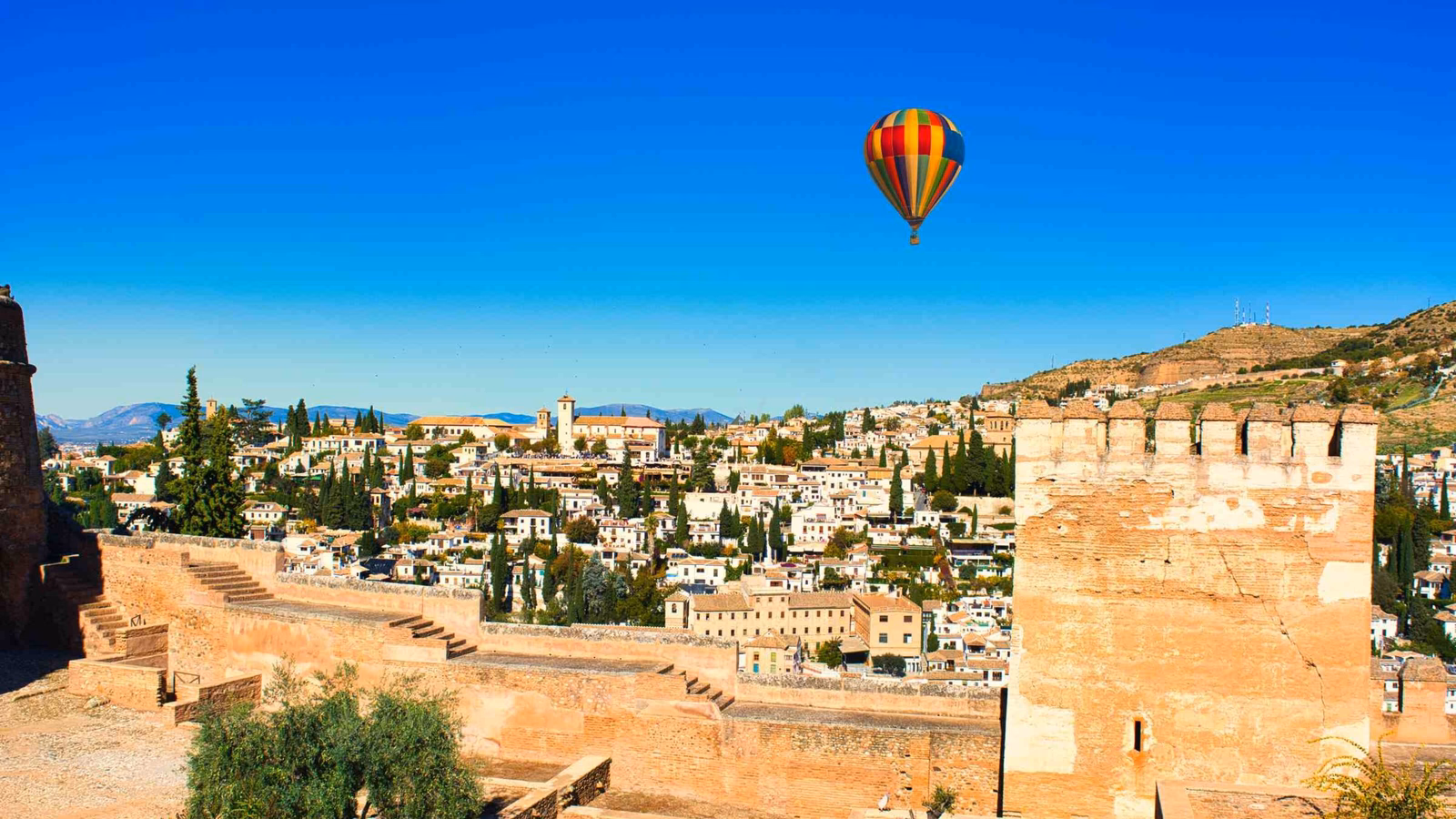 Hot air ballooning over Granada