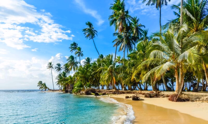 Beautiful lonely beach in caribbean San Blas island, Kuna Yala