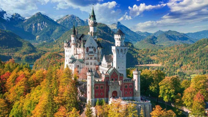 Neuschwanstein, Germany. Famous bavarian fairytale castle, autumn in Bavarian Alps, Bayern.
