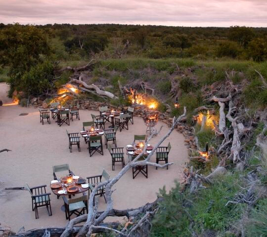 Outdoor dining in Sabi Sabi Earth Lodge, Sabi Sands