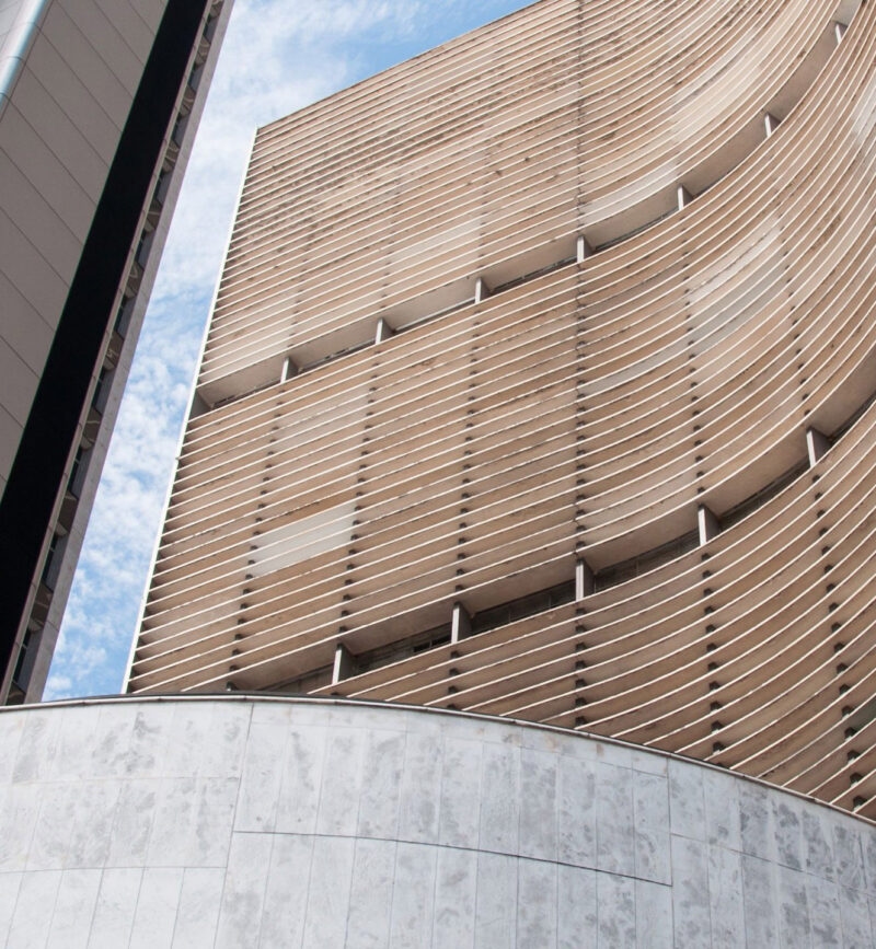 A sweeping concrete building form in Sao Paulo, Brazil.