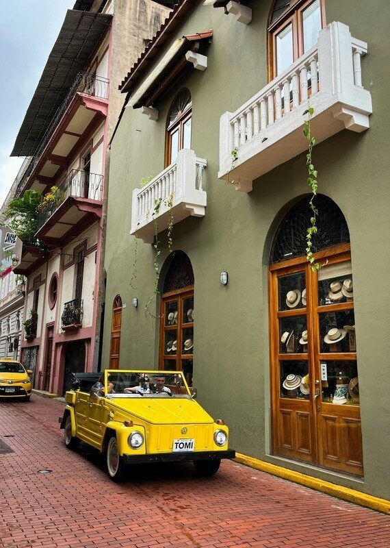 family trip Panama casco viejo