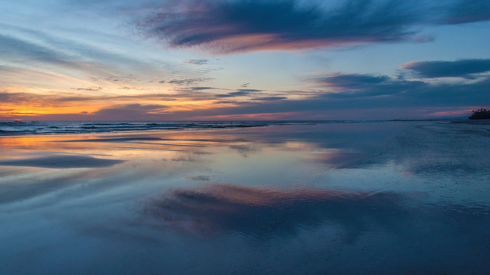 Nicoya Peninsula, Malpais Beach during sunset