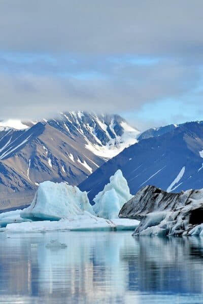 A Circumnavigation of Arctic Islands