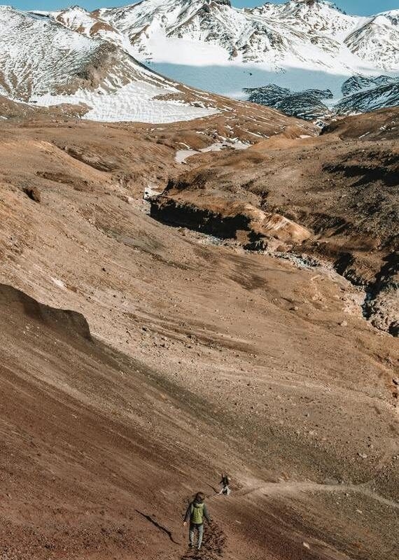 hiking in Iceland family wellness tours