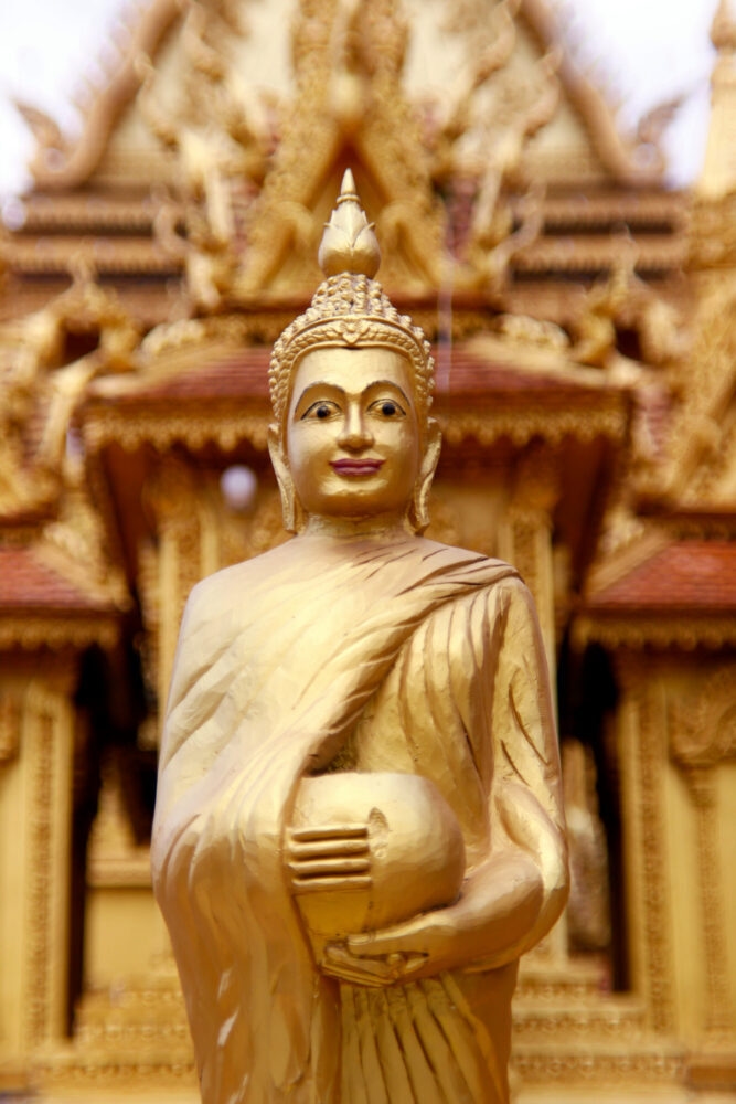 Mongkol Serei Kien Khleang Pagoda. Buddha golden statue. Phnom Penh; Cambodia.