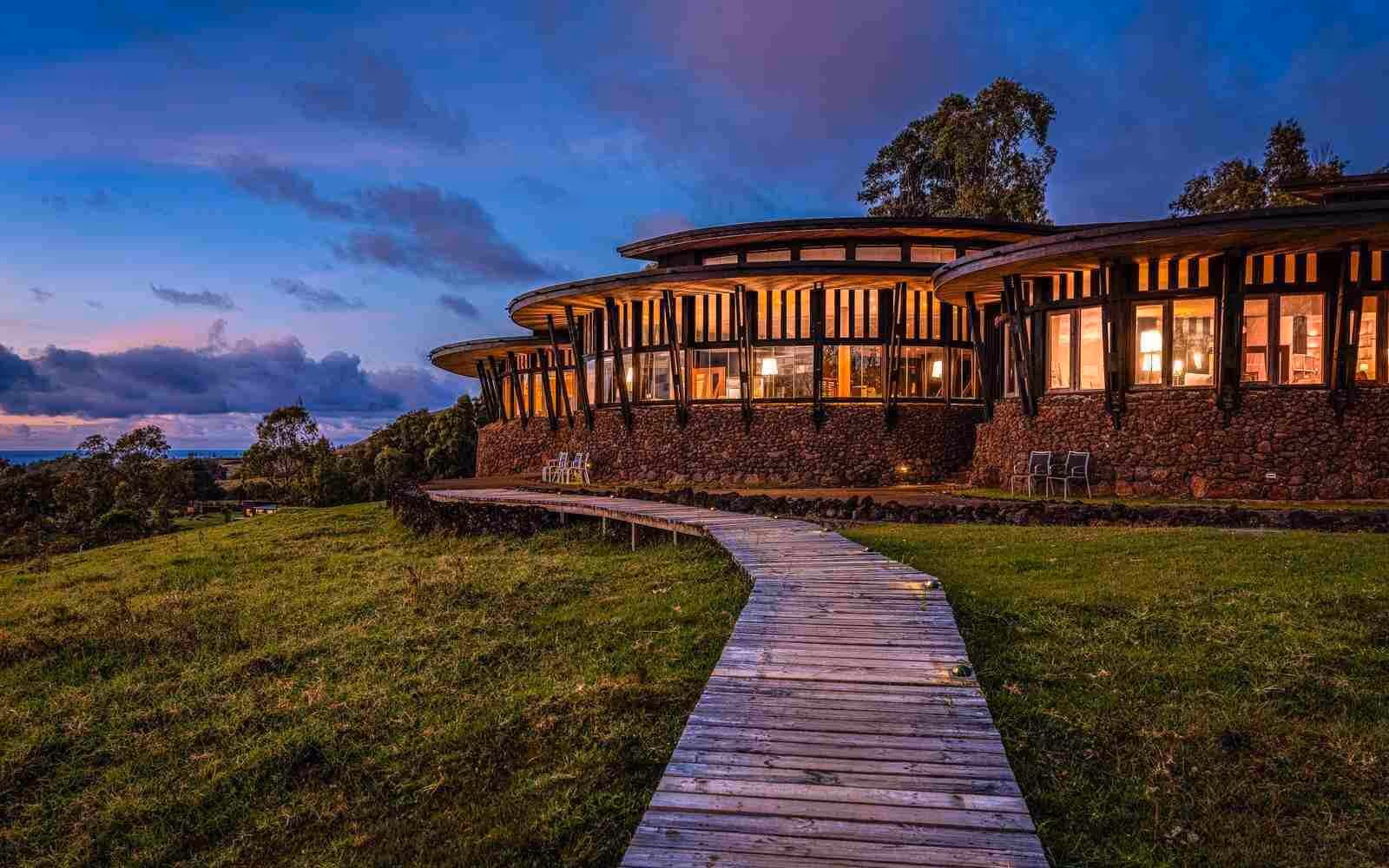 Enjoy the spectacular surroundings of Explora Rapa Nui