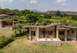 Kyambura Gorge Lodge