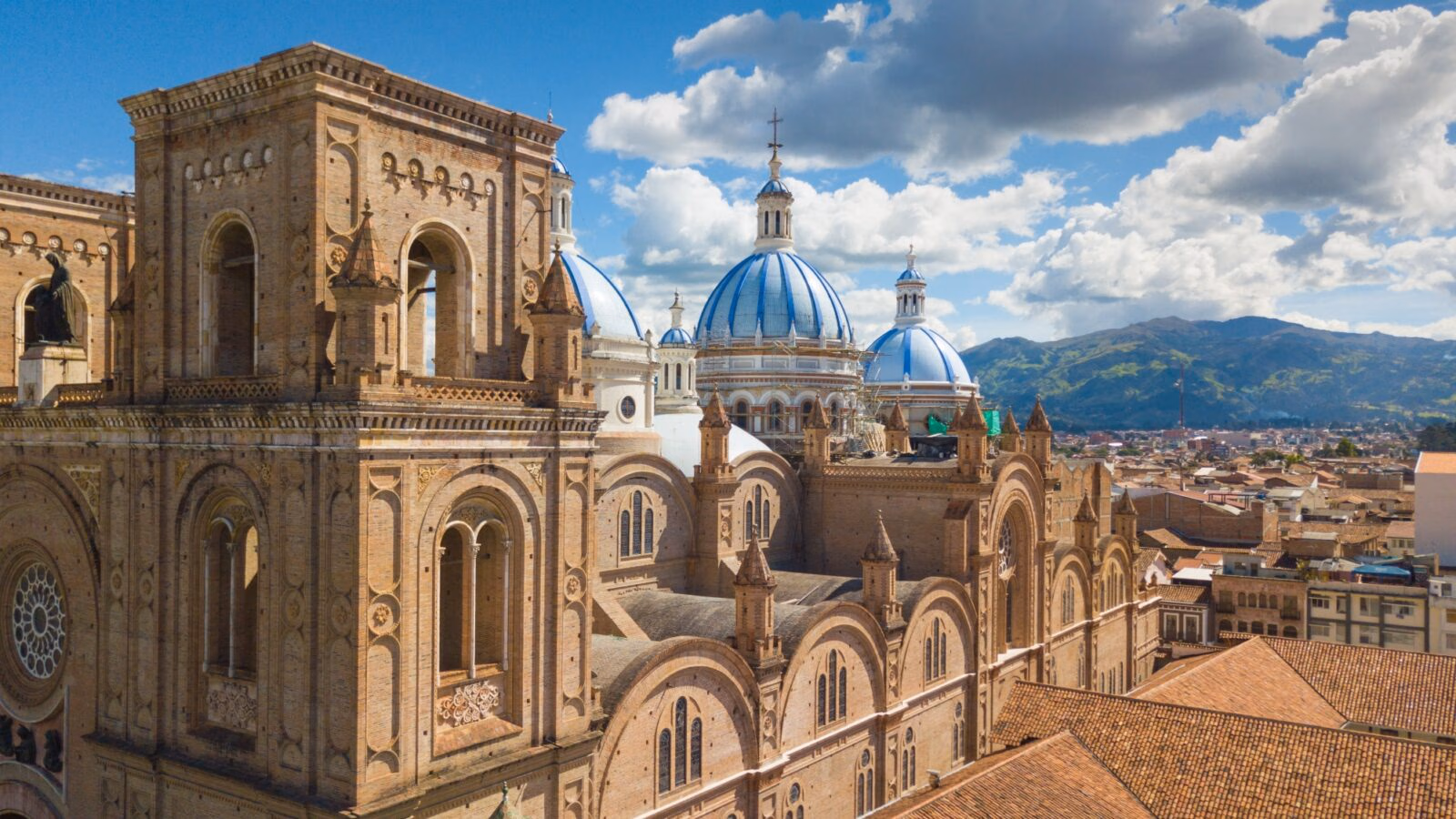 cuenca cathedral ecuador