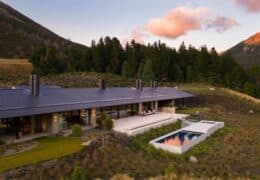 Flockhill Lodge