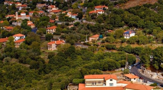 Walk the gardens and artisan workshops of Arkadiani preview image