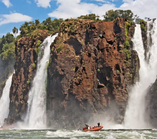 iguassu-falls-boat