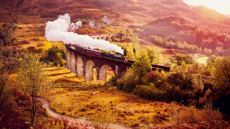 Excursion Train Britain Luxury British Train Journeys, Private & Tailor-made 2026/2027