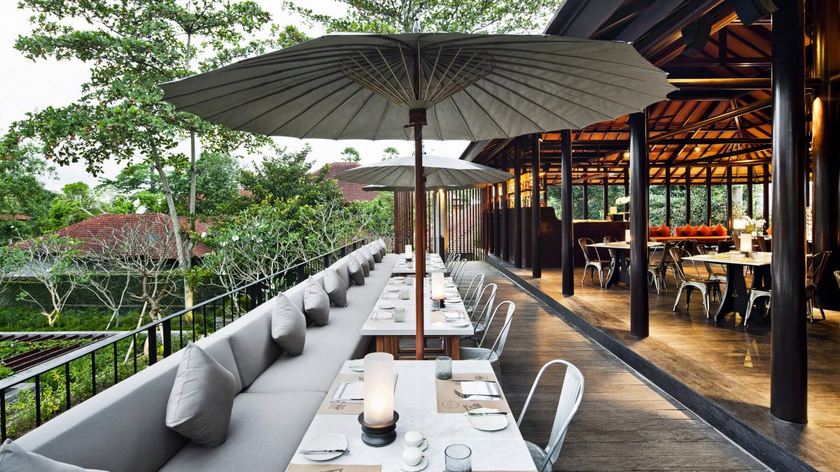 como-uma-ubud-restaurant-terrace