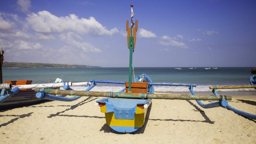 jimbaran-boat-on-beach