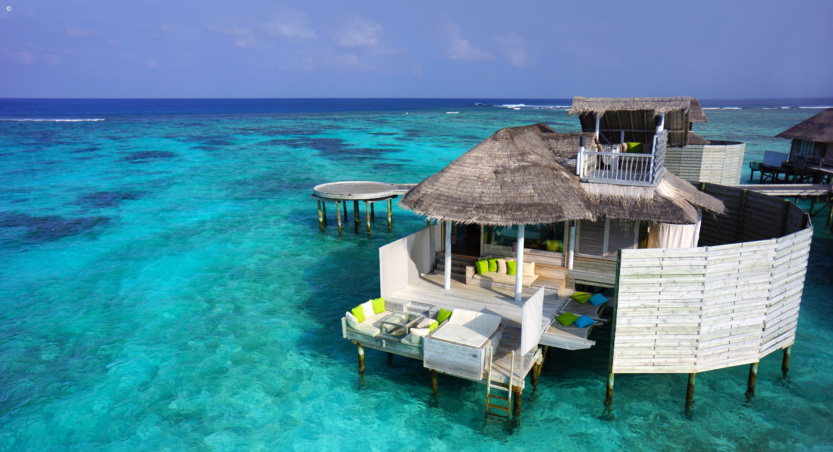 Фото красивого острова. Лааму Атолл Мальдивы. Остров Ган Мальдивы Лааму Атолл. Отель Six senses Laamu. Парадайз Бич Мальдивы.