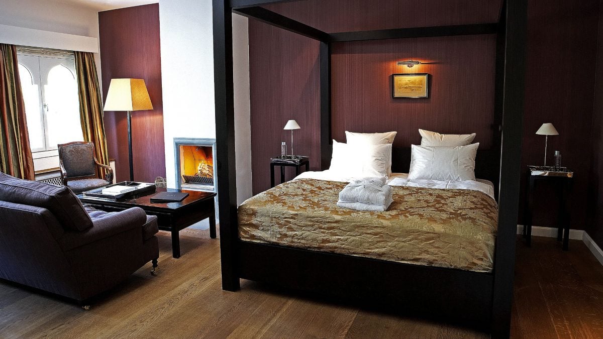 nimb-hotel-bedroom