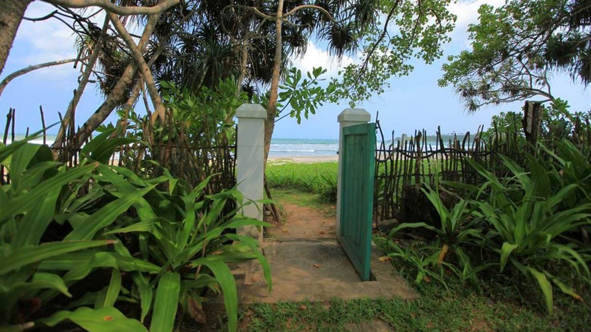 the-last-house-tangalle-gate