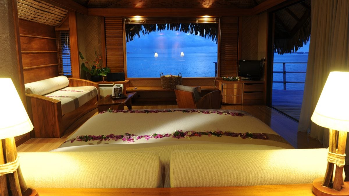 le-tahaa-bed-view