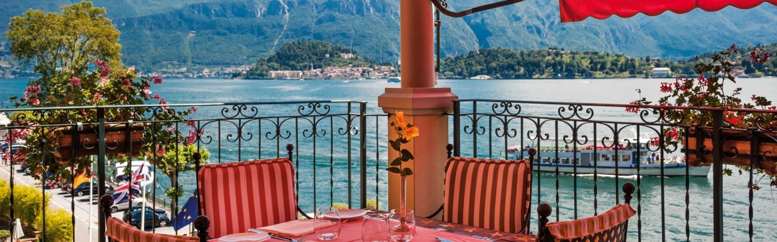 Bar by day, Grand Hotel Tremezzo, Lake Como, Italy