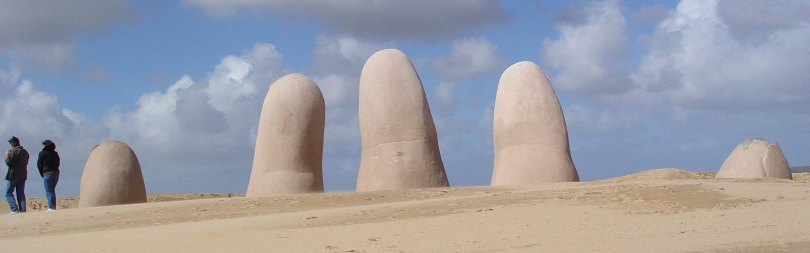 Playa Brava Monumento Mano Punta del Este, Uruguay