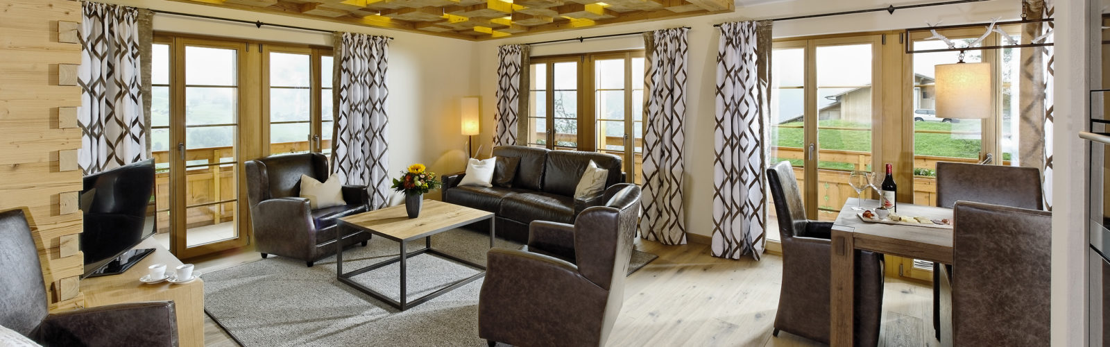 hotel-aspen-suite-living-room
