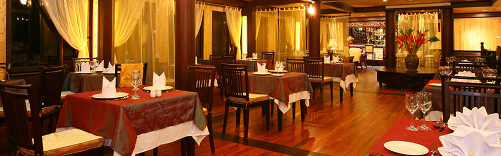the-jasmine-halong-bay-restaurant