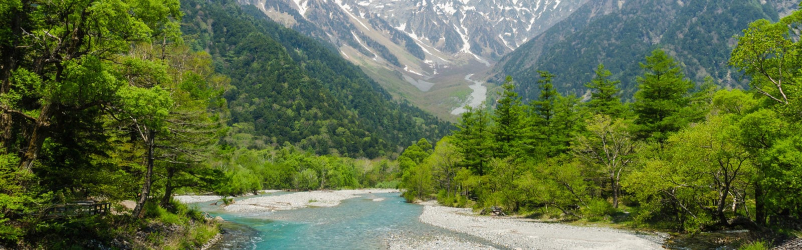 japanese-alps-river-and-mountain