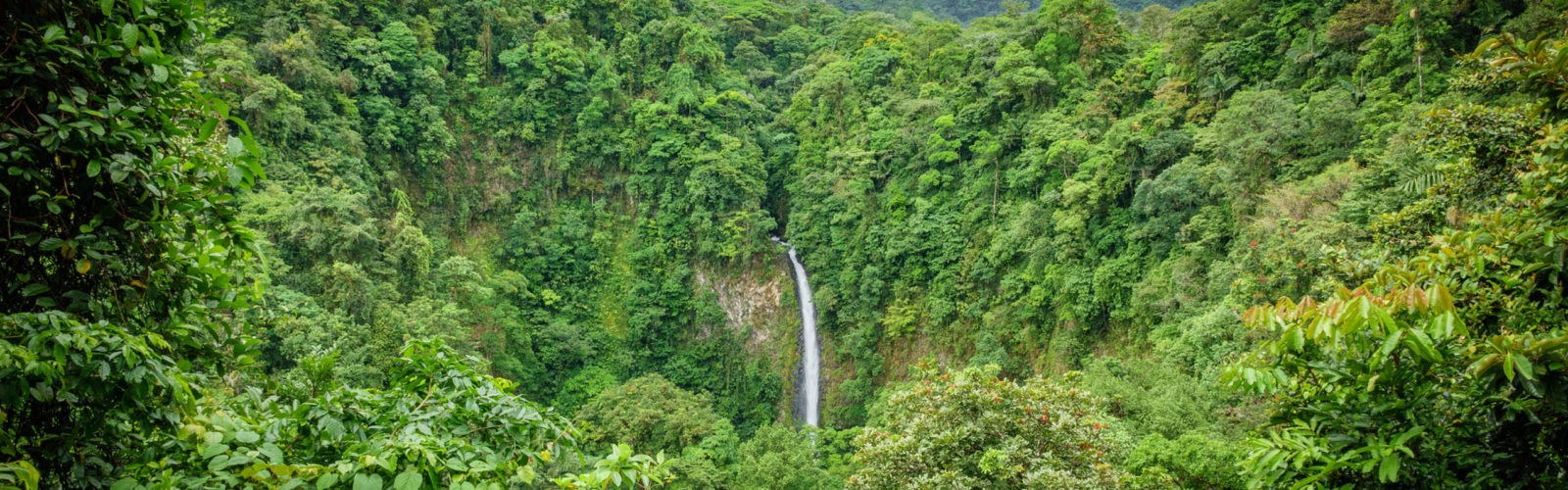 waterfall-arenal-costa-rica