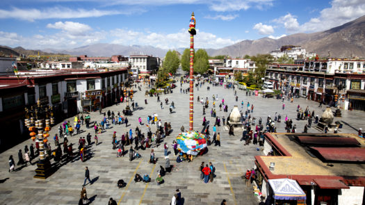 barkhor-street-lhasa-nepal