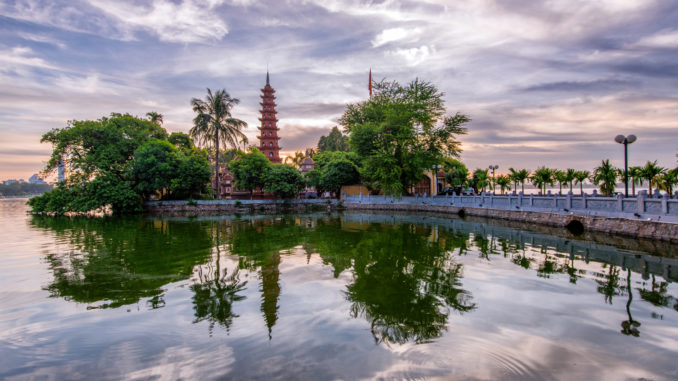 tran-quoc-pagoda-hanoi