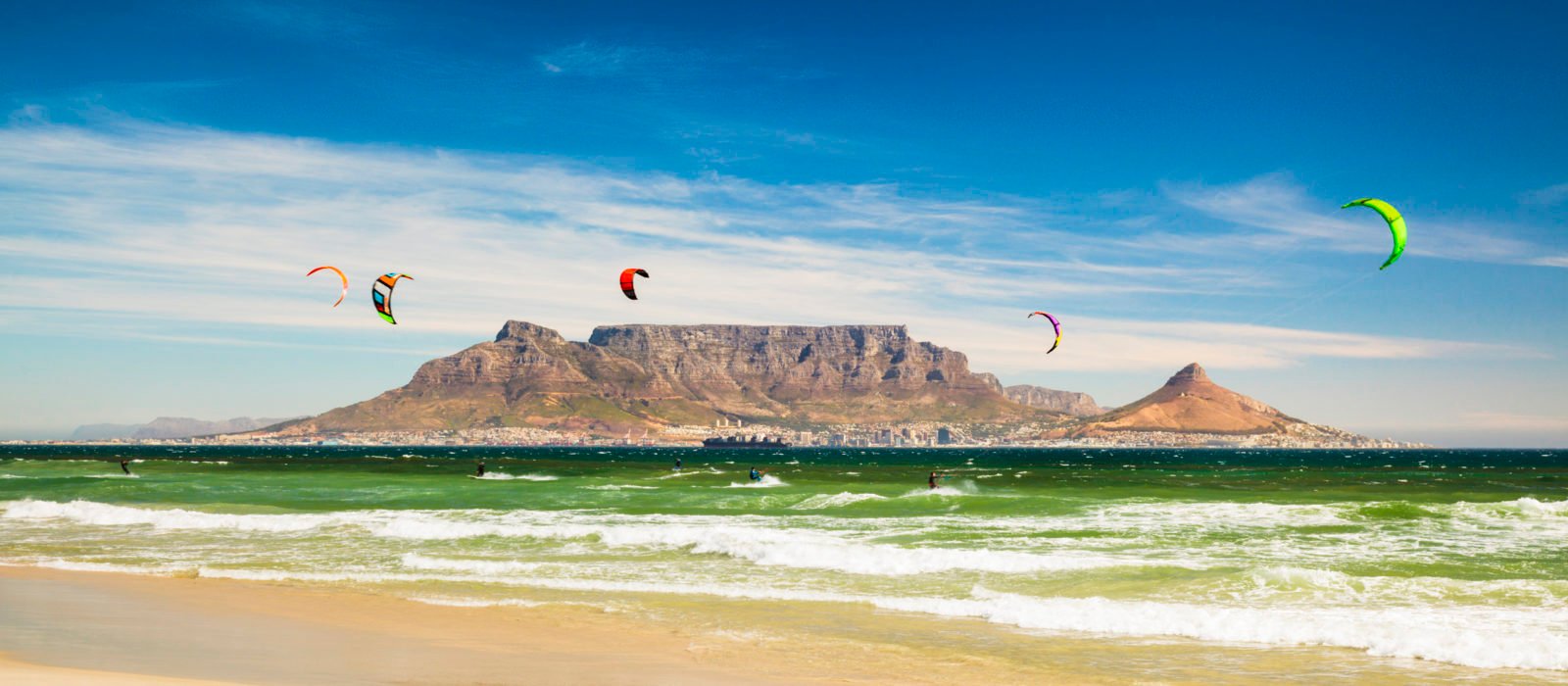 Kiteboarding near Table Mountain and Cape Town in South Africa