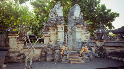 uluwatu-bali-entrance