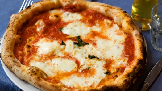 pizza-making-rome-italy