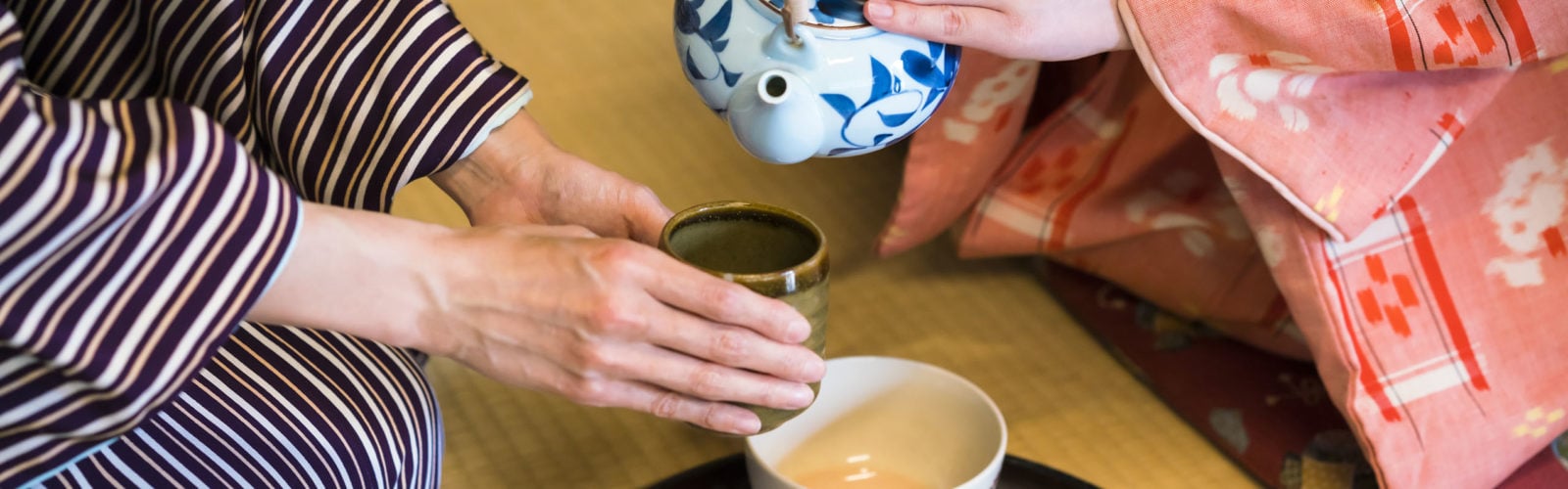 traditional-tea-ceremony-kyoto-japan
