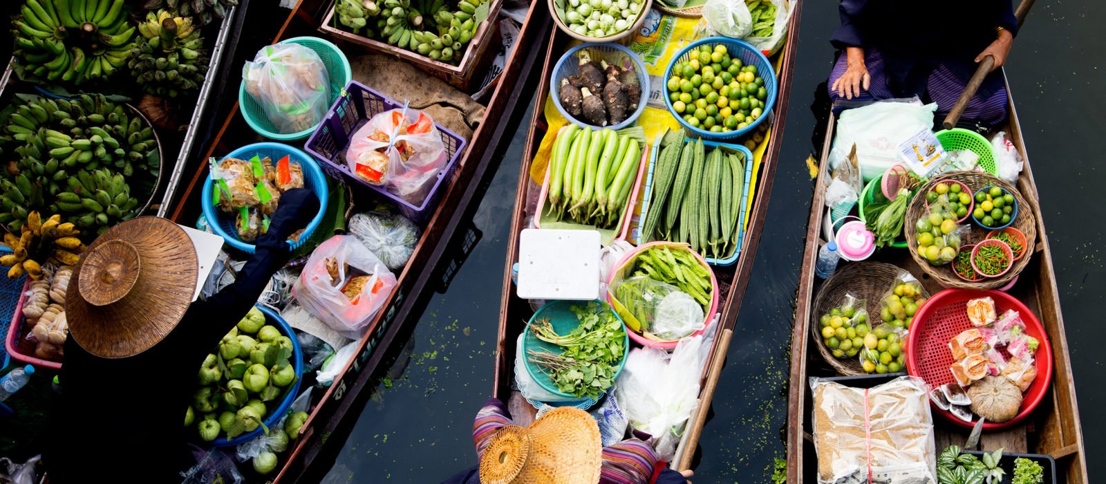 floating food market in Thailand